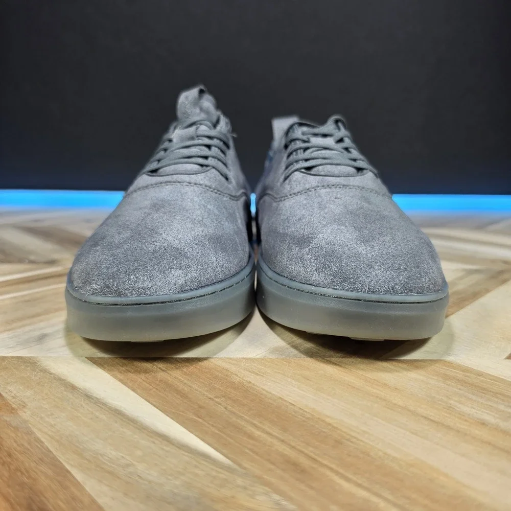 True Linkswear Future Staples FS-01 Golf Shoes Size 11.5 Gray Leather Spikeless